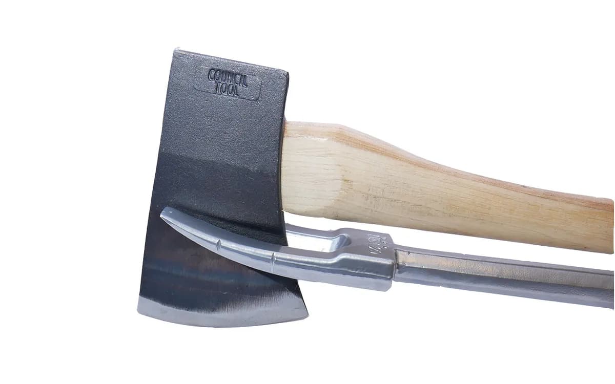 FE6-36 Forcible Entry 6lb Flathead Fire Axe with 36 in. Hickory Handle with Marrying Slot, photo 2
